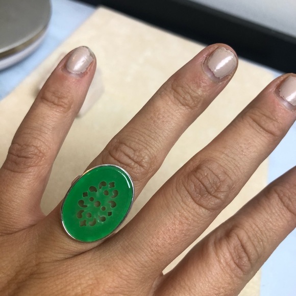 cutout design jade ring set in sterling 6.5 - Picture 2 of 6